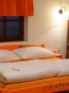 Oranžová izba